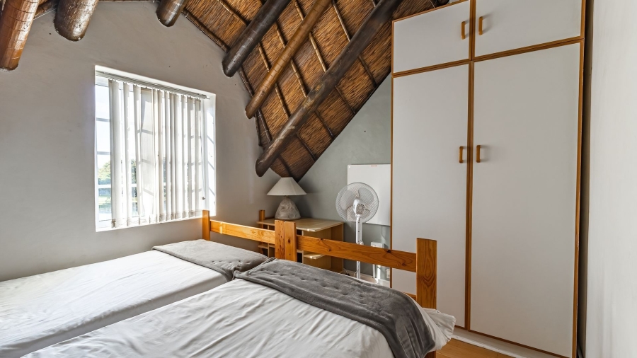 7 Bedroom Property for Sale in Kleinmond Western Cape